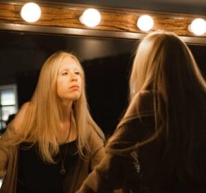 The Mirror of Inner Criticism